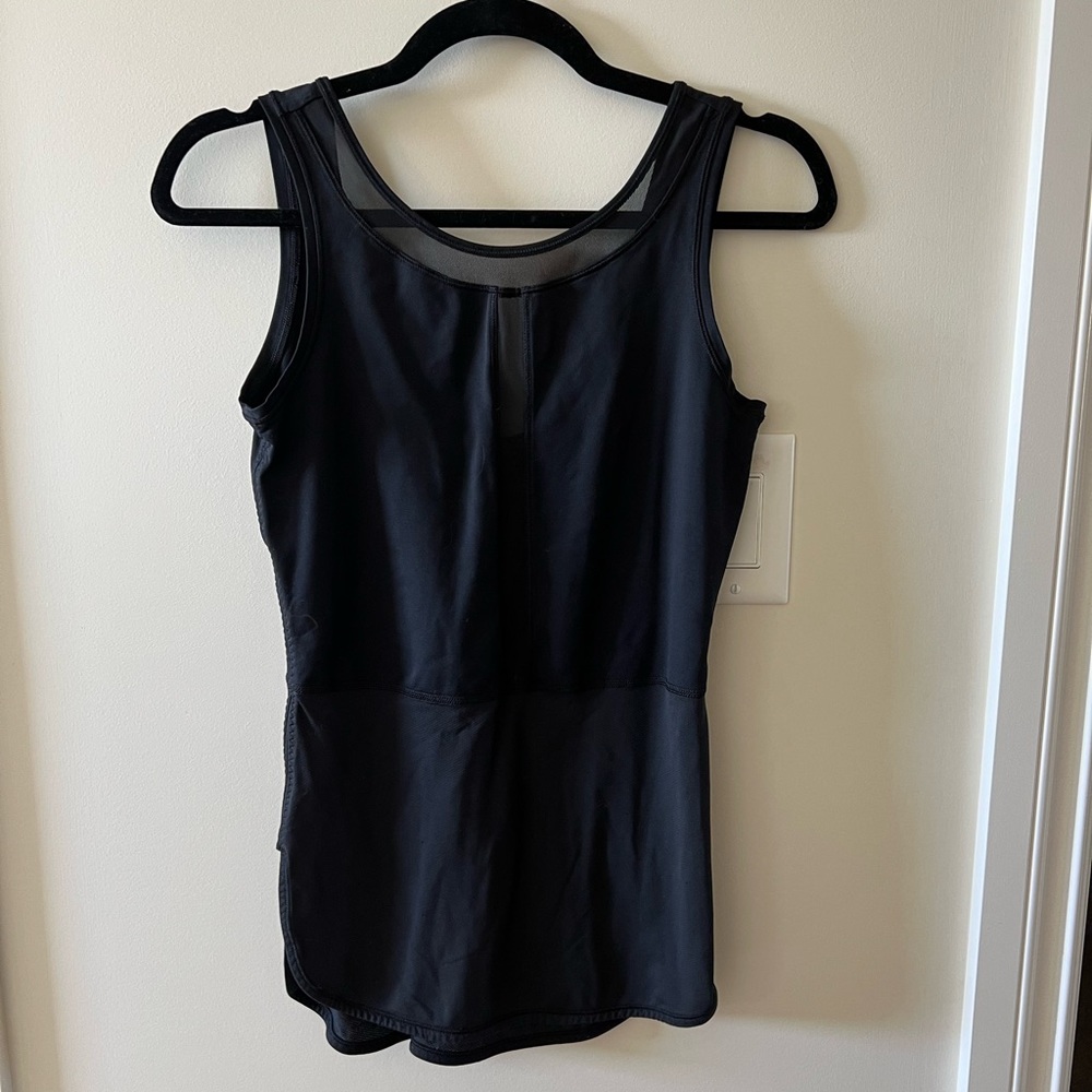 MESH FRONT SCOOP BACK LULULEMON TANK